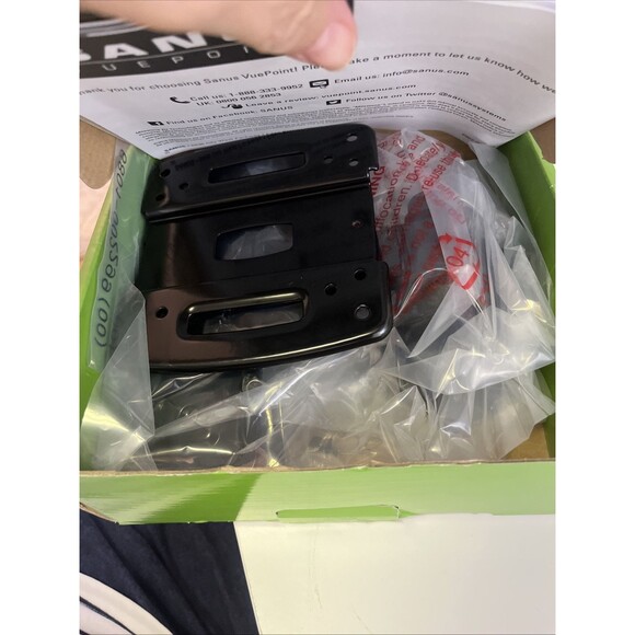 TV Wall Mount Fits 13-32 inch TV Up To 25lbs Sanus Vuepoint FSF207 Full Motion - Picture 11 of 11